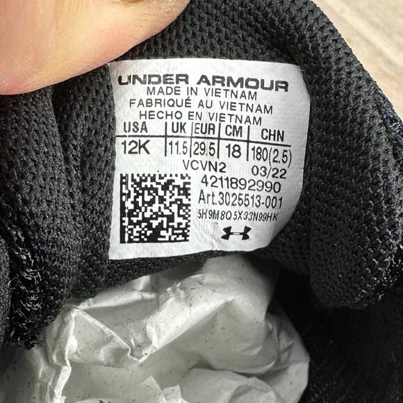 Under Armour Kids Size 12 K UA BPS Escape 4 AL Sneakers Black 3025513-001 New - Picture 4 of 10